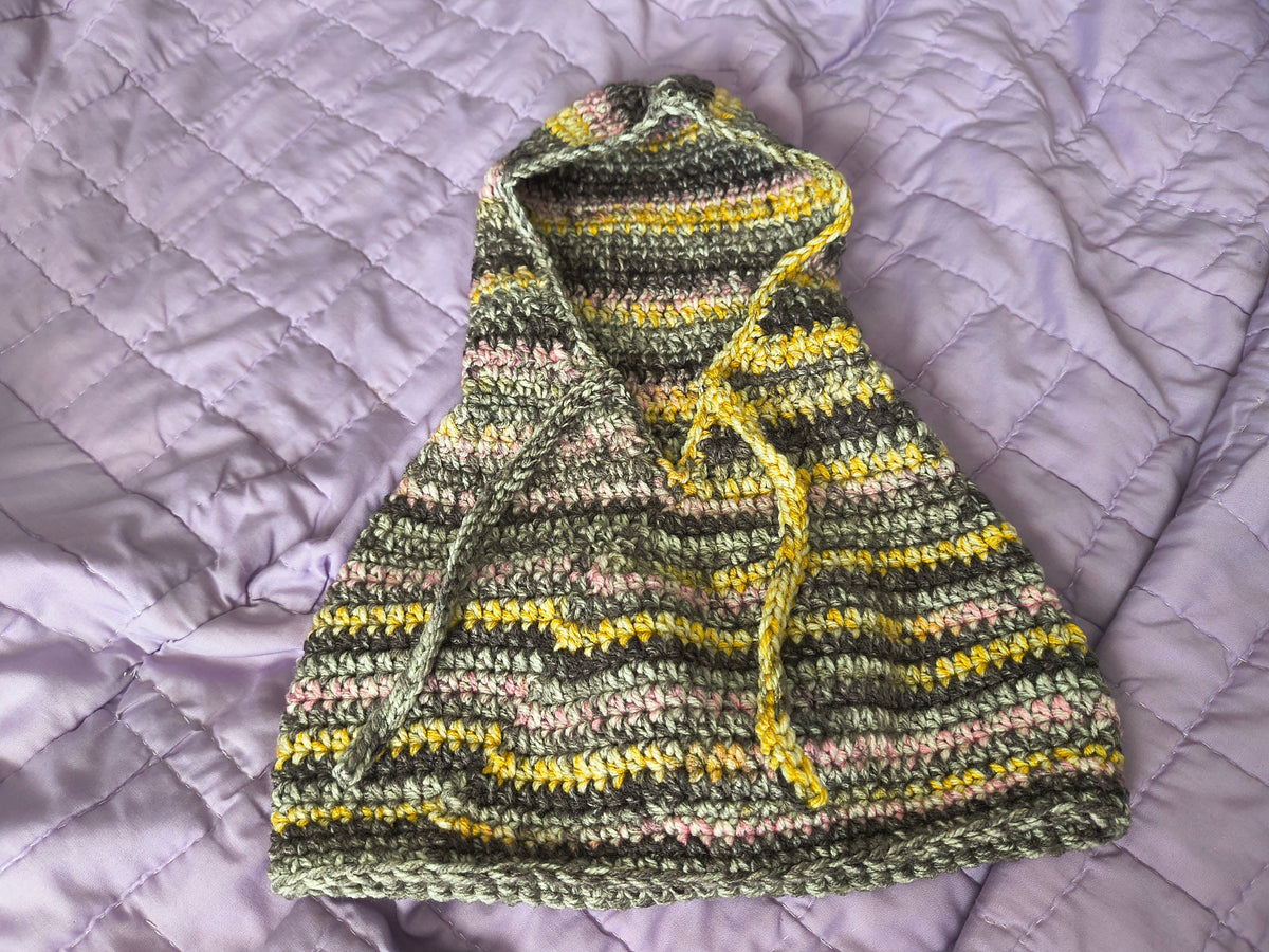 19.6-21" Handmade Crochet Porch Goose Hoodie - Gray Yellow Pink Variegated