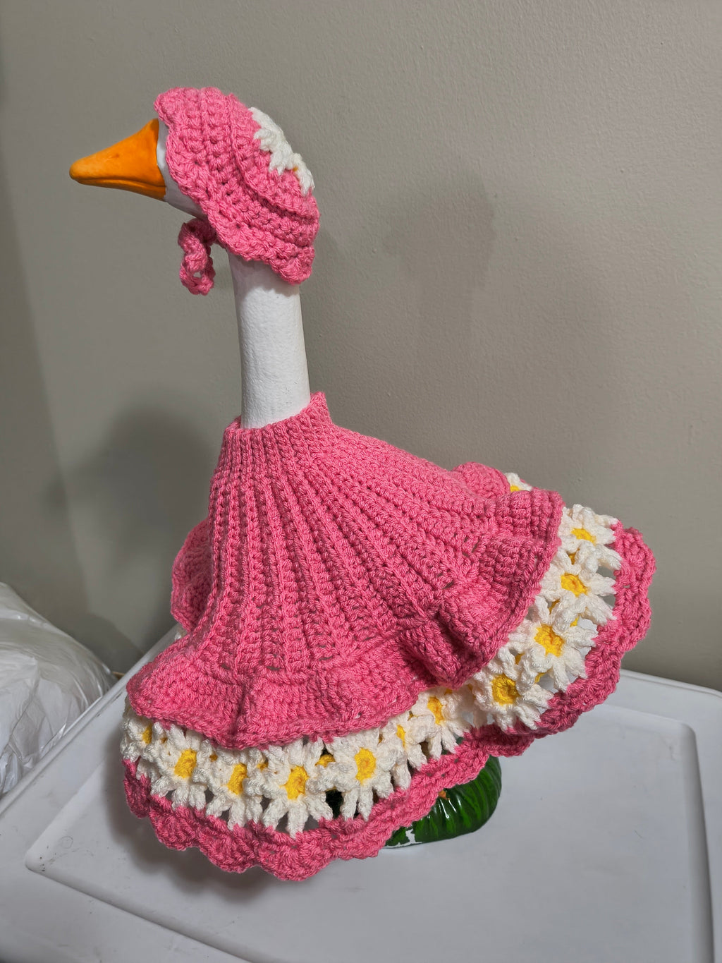23" Handmade Crochet Porch Goose Daisy Dress & Bonnet Set - Pink