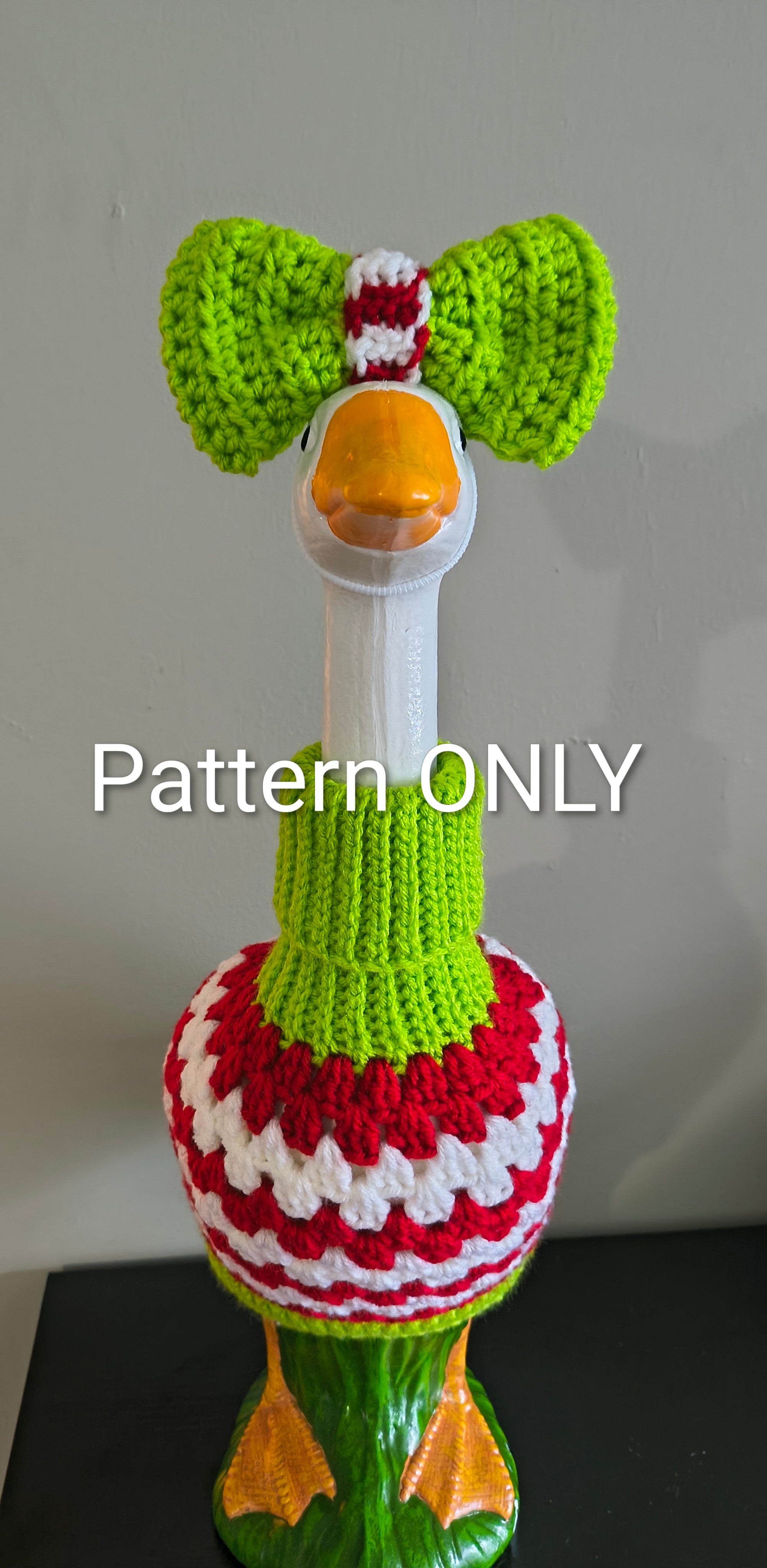 PDF Pattern - 23" Porch Goose Turtleneck Granny Sweater and Bow/Bowtie Set
