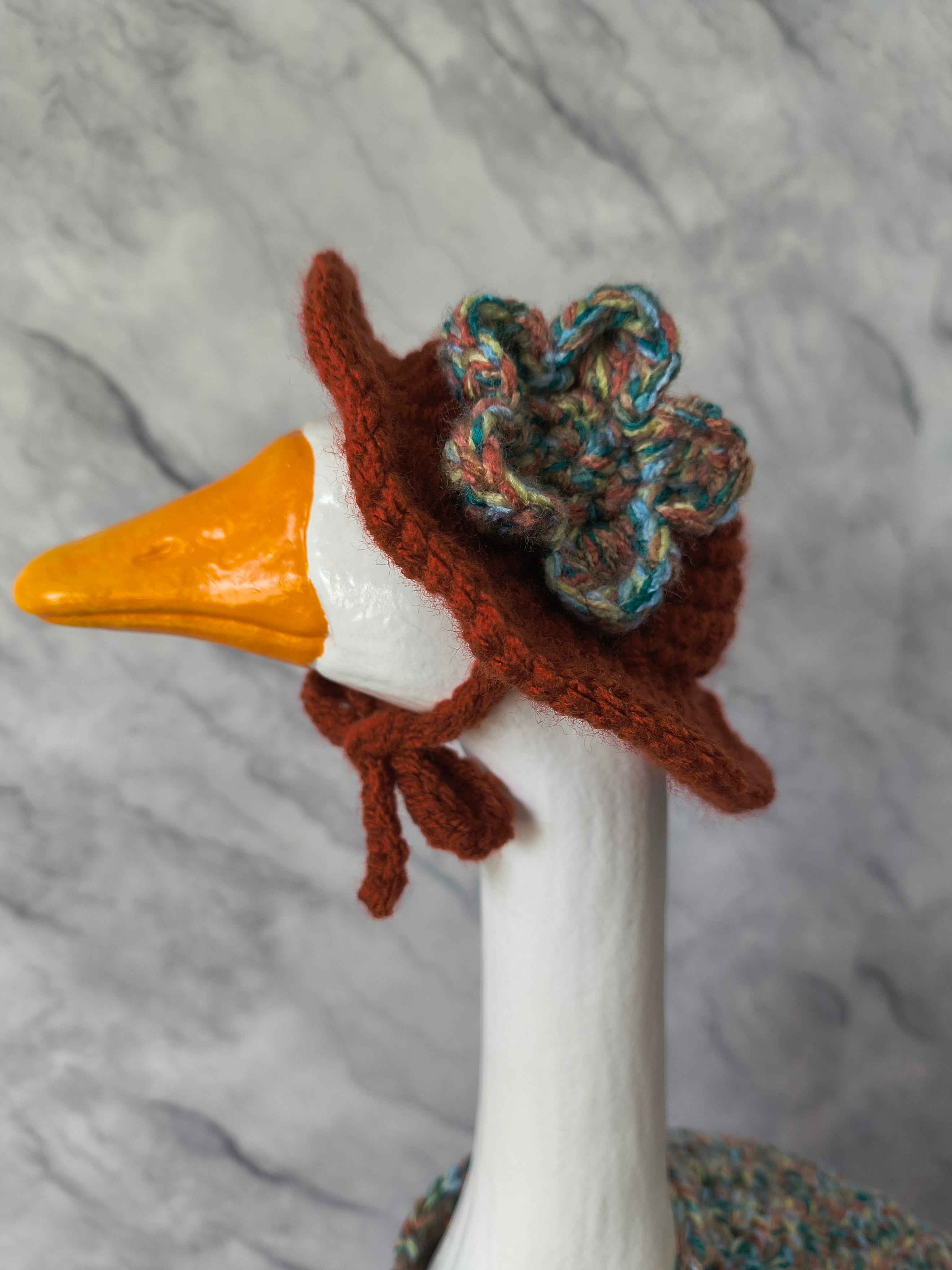 19.6-21" Porch Goose Dress and Sunhat Set