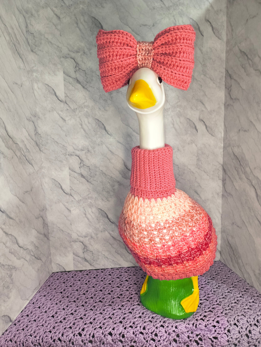 23" Porch Goose Turtleneck Sweater and Bow Set