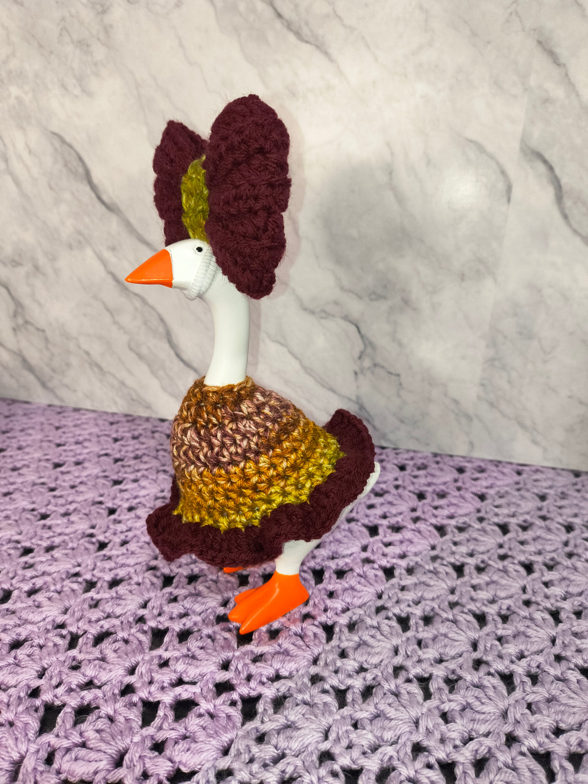 7" Desk Goose Everyday Fancy Dress and Bow Set