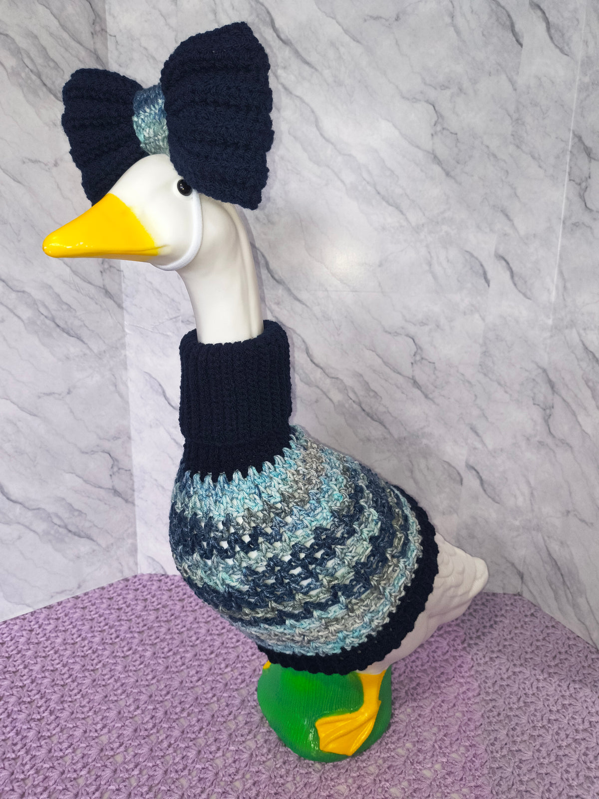 23" Porch Goose Turtleneck Sweater and Bow Set – Navy & Blue-Gray