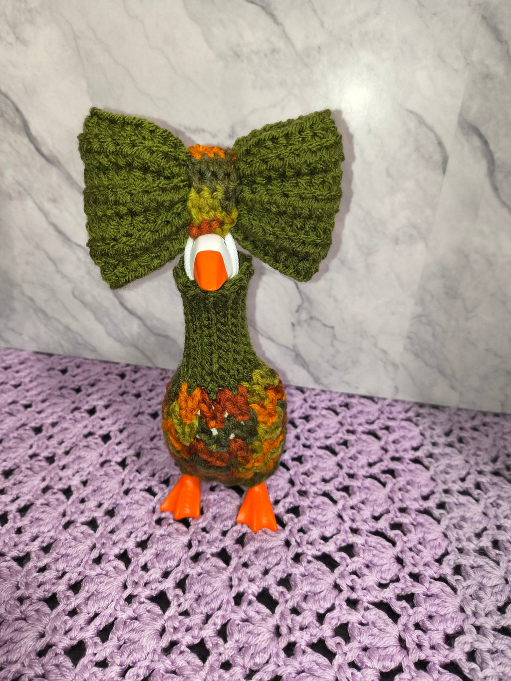7" Desk Goose Turtleneck Sweater and Bow Set – Autumn Colors