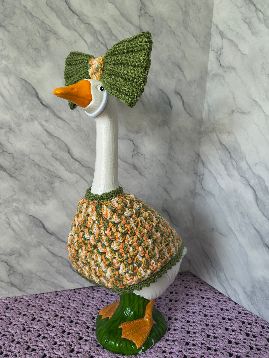 19.6-21" Porch Goose Shawl/Poncho and Bow Set