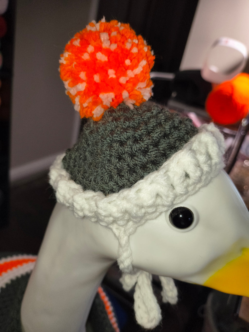 23" Porch Goose Beanie