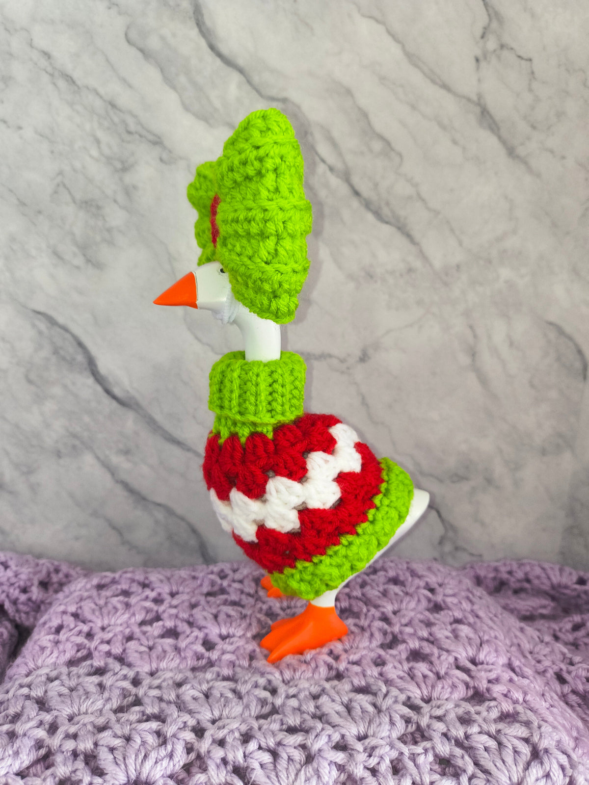 7" Desk Goose Turtleneck Granny Sweater and Bow Set