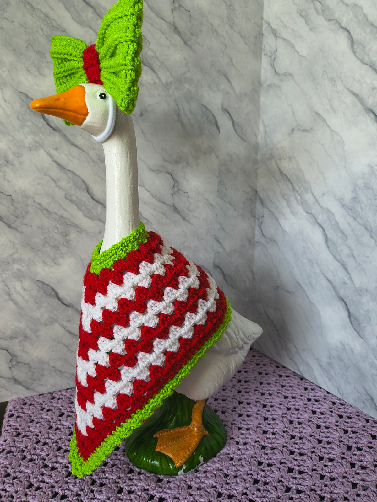 19.6-21" Porch Goose Shawl/Poncho and Bow Set