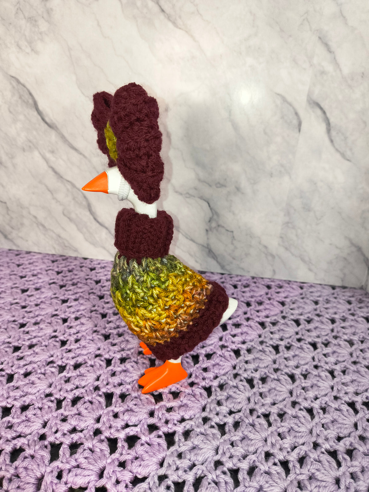 7" Desk Goose Turtleneck Sweater and Bow Set
