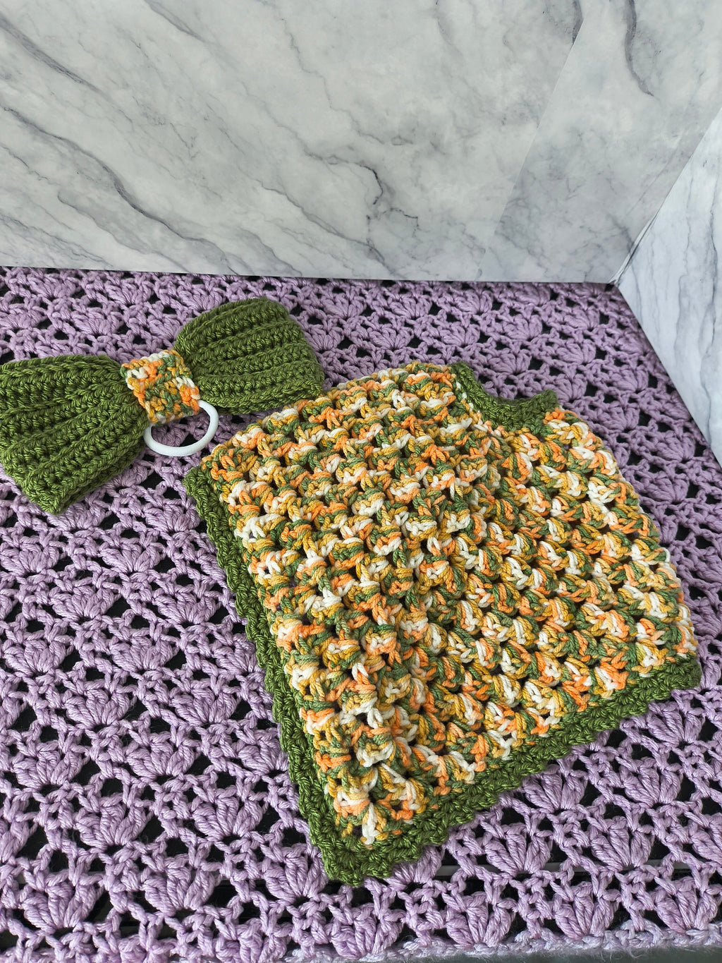 19.6-21" Porch Goose Shawl/Poncho and Bow Set